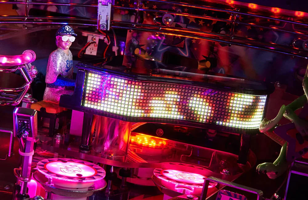 ELTON JOHN PLATINUM Edition Flipper - Jersey Jack Pinball JJP Pinball