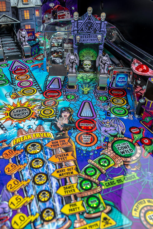 ELVIRA`S House of Horror PREMIUM Edition Flipper - STERN Pinball