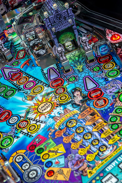 ELVIRA`S House of Horror PREMIUM Edition Flipper - STERN Pinball