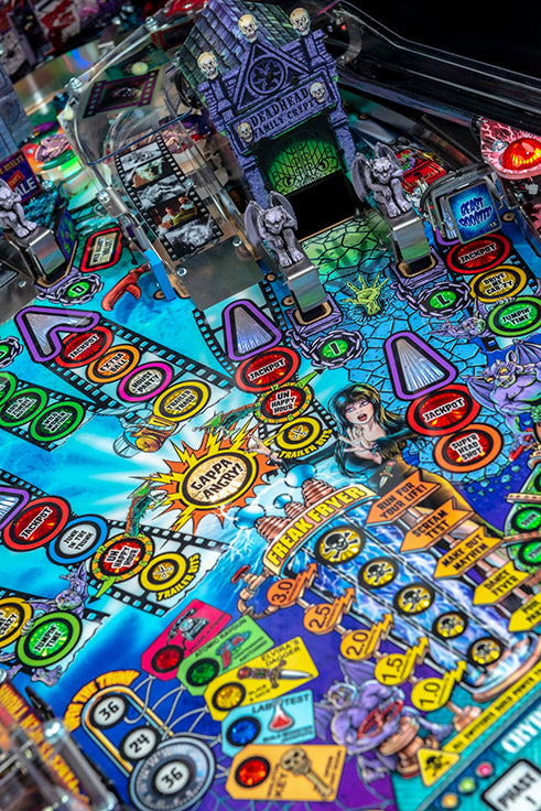 ELVIRA`S House of Horror PREMIUM Edition Flipper - STERN Pinball