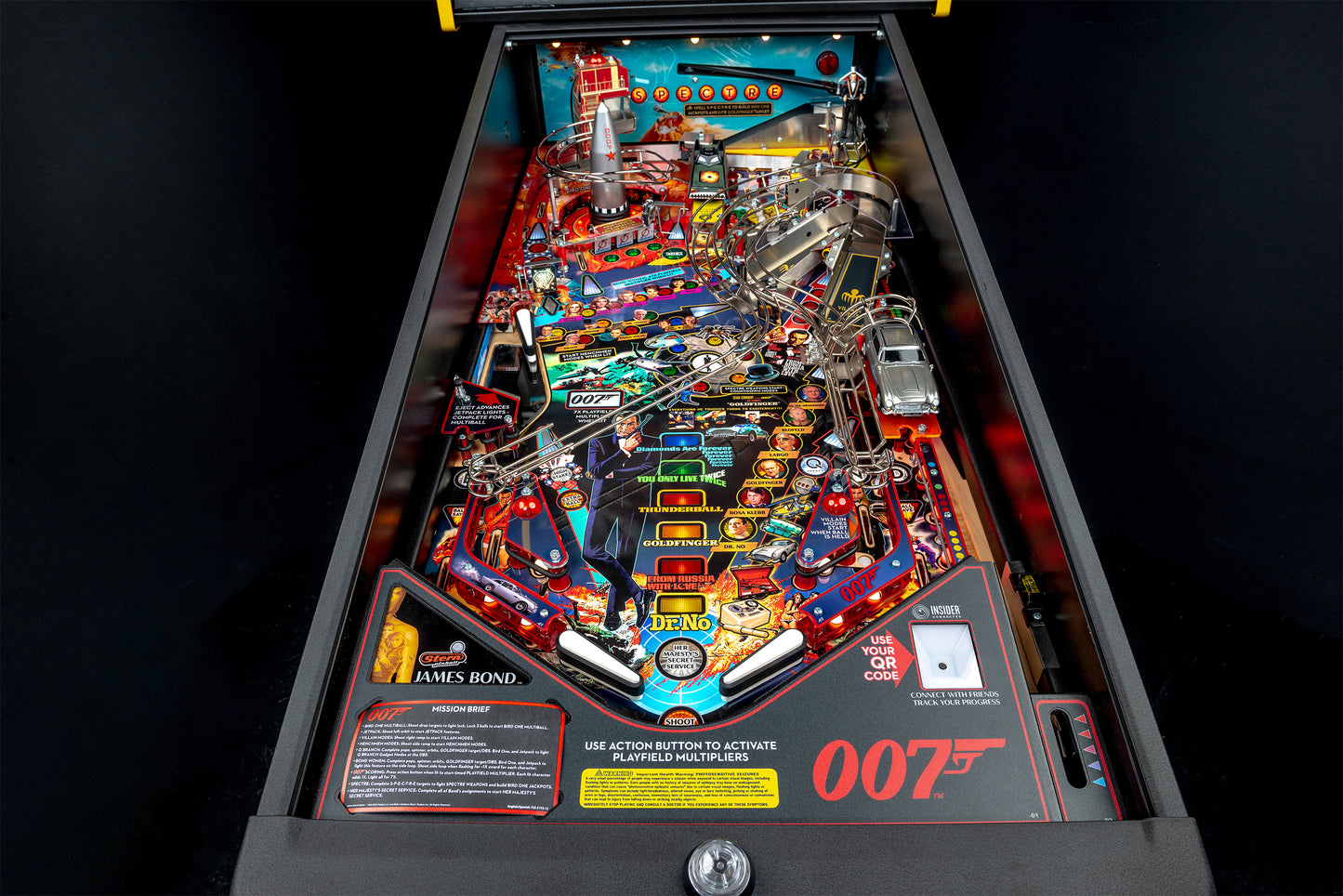 JAMES BOND 007 PREMIUM Edition Flipper - STERN Pinball