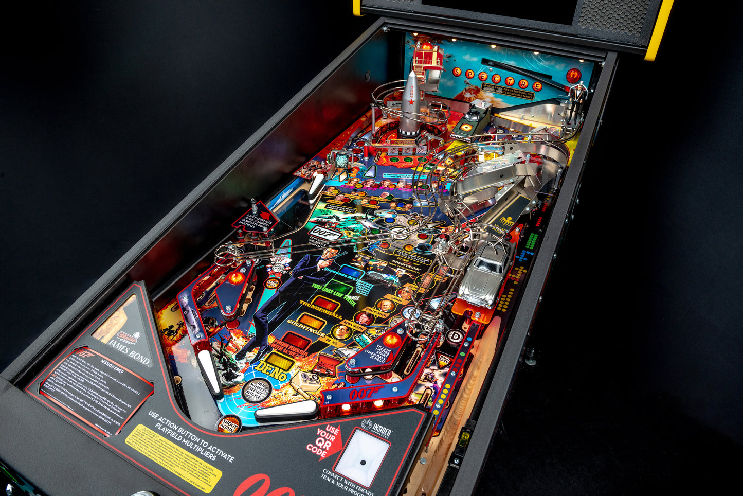 JAMES BOND 007 PREMIUM Edition Flipper - STERN Pinball