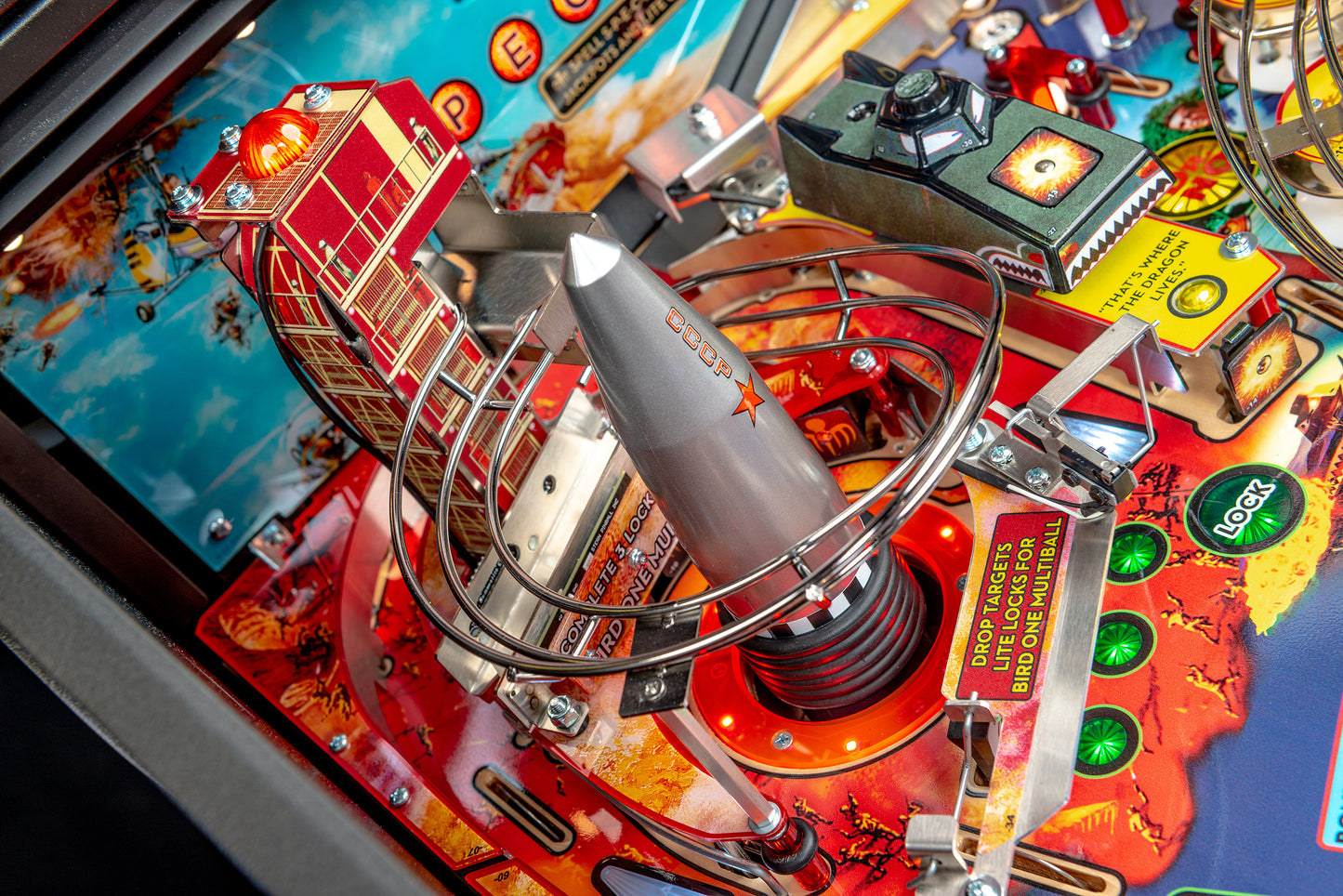 JAMES BOND 007 PREMIUM Edition Flipper - STERN Pinball