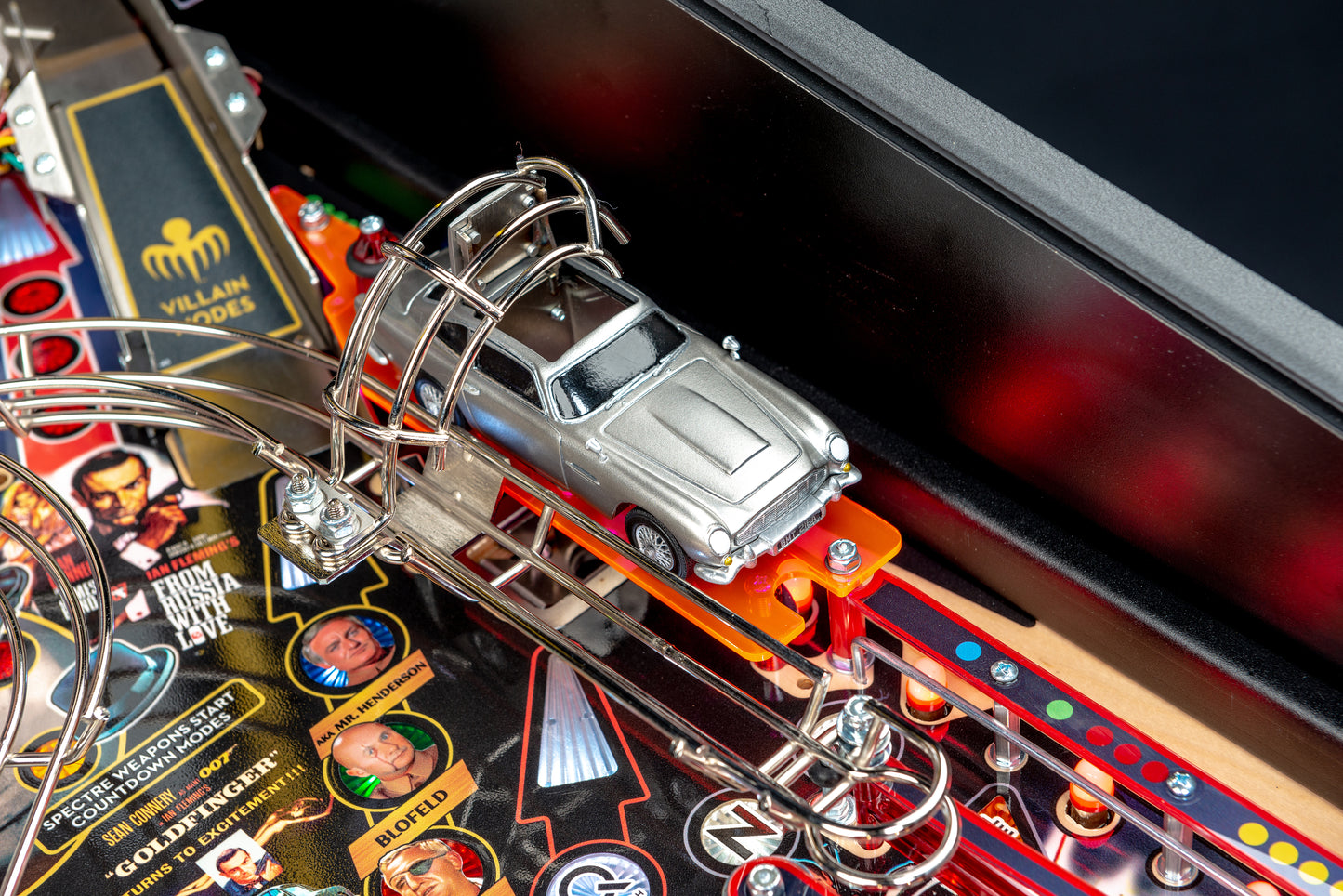 JAMES BOND 007 PREMIUM Edition Flipper - STERN Pinball