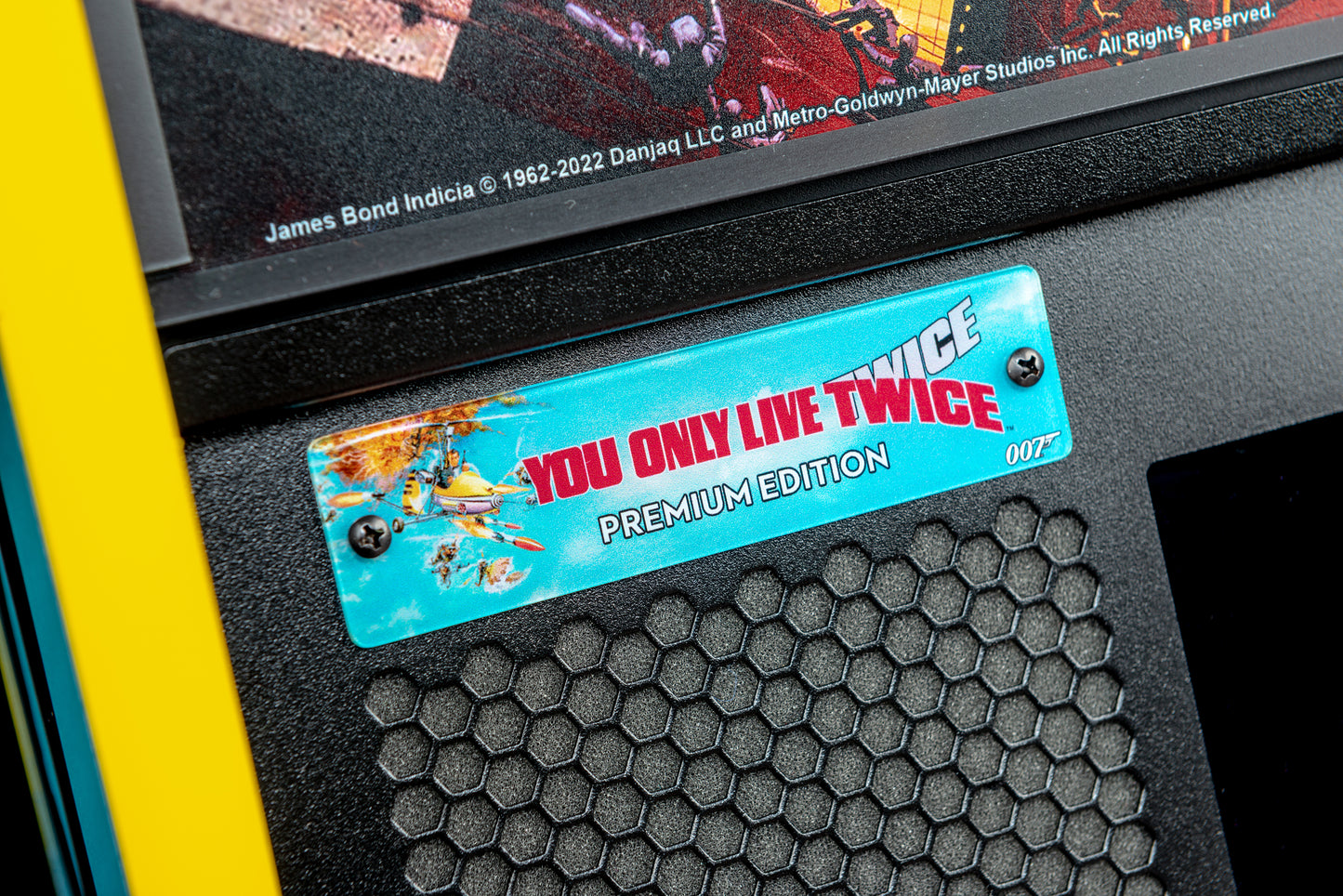 JAMES BOND 007 PREMIUM Edition Flipper - STERN Pinball