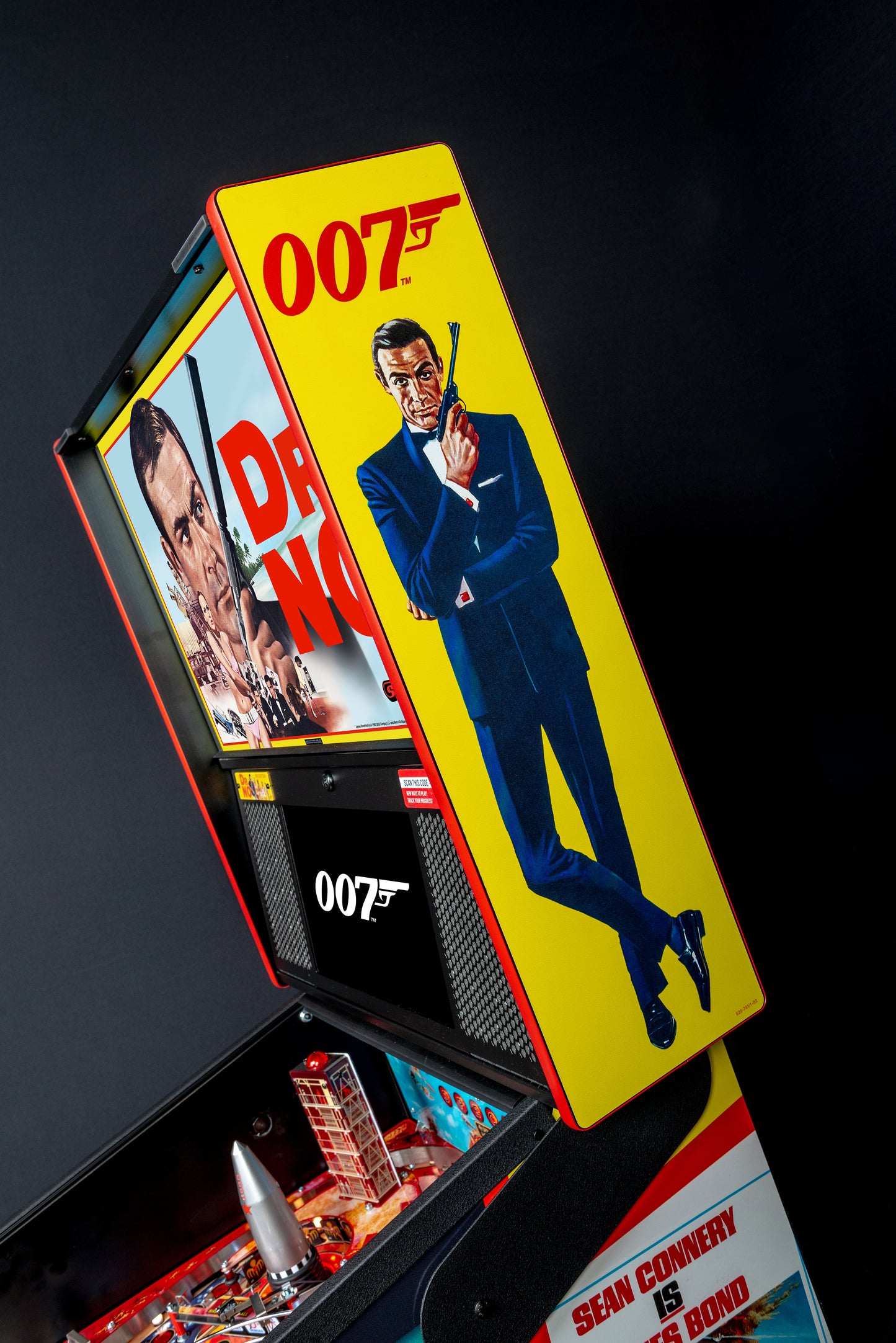 JAMES BOND 007 PRO Edition Flipper - STERN Pinball