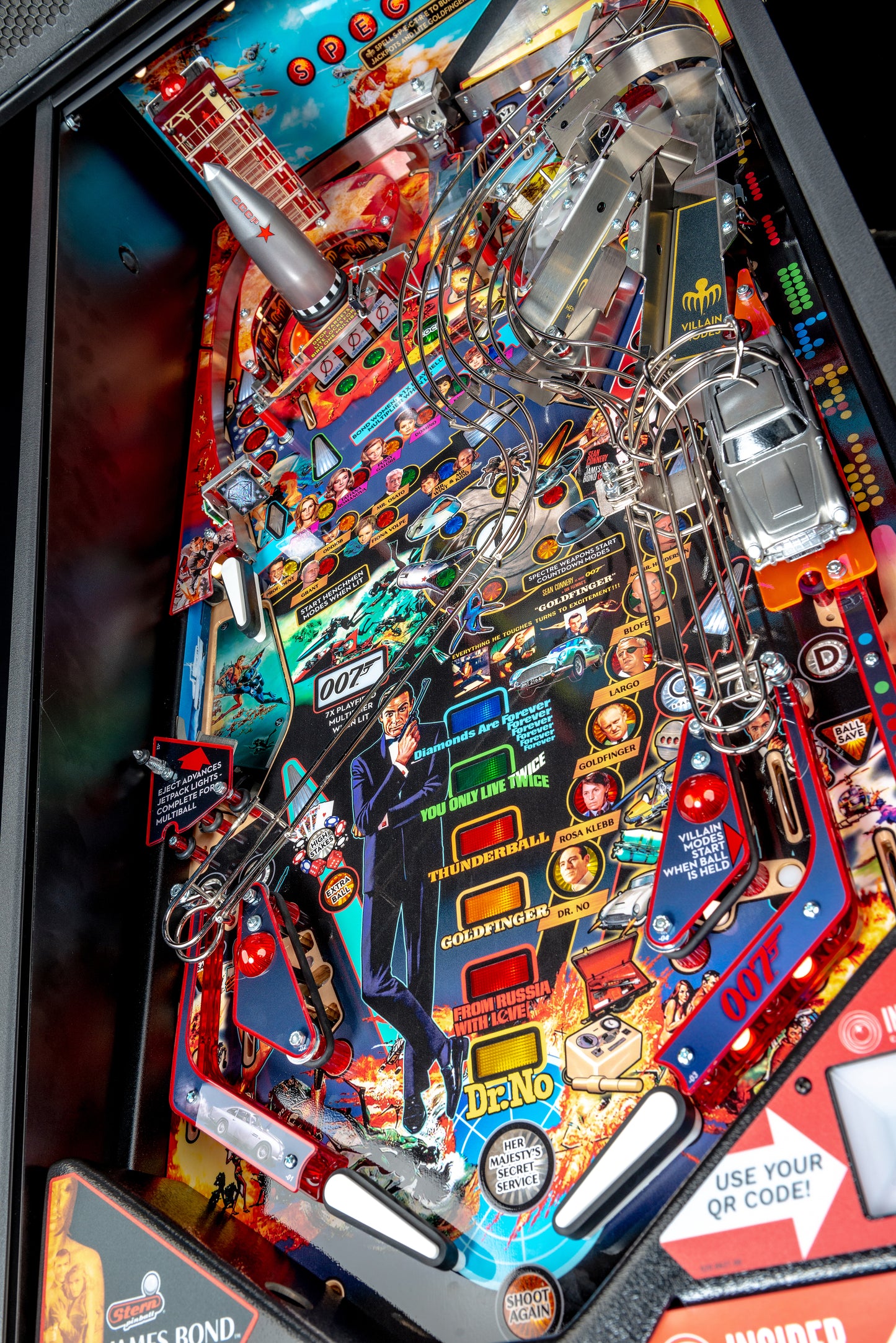 JAMES BOND 007 PRO Edition Flipper - STERN Pinball