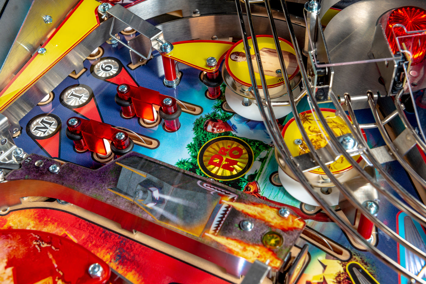 JAMES BOND 007 PRO Edition Flipper - STERN Pinball