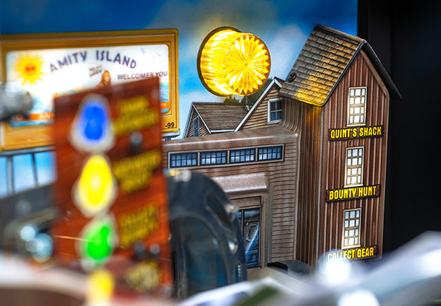 JAWS 50th ANNIVERSARY PREMIUM Edition Flipper - STERN Pinball