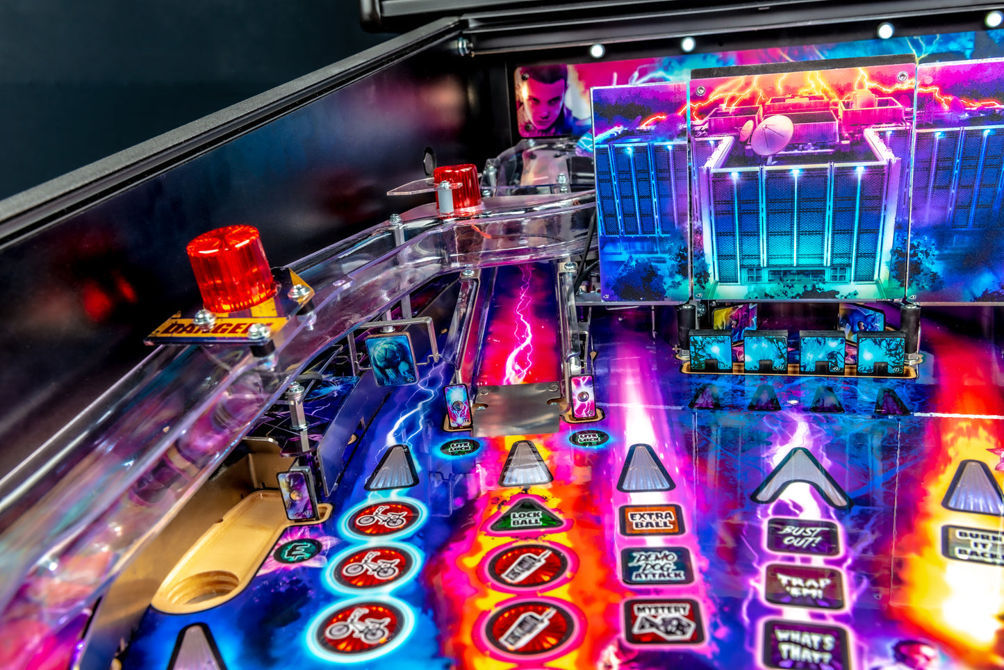 STRANGER THINGS PRO Edition Flipper - STERN Pinball